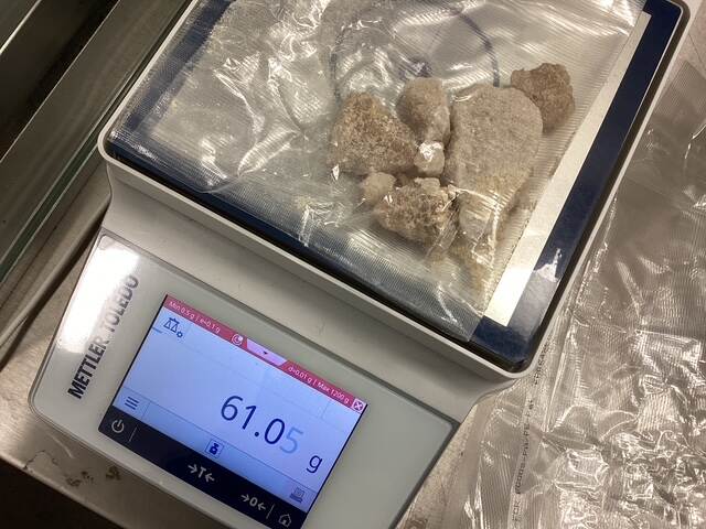 Drugs verstopt in bordspellen: Almeerder (19) opgepakt na onderschepte pakketten