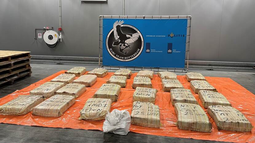 Ruim 600 kilo cocaïne aangetroffen tussen ananassen
